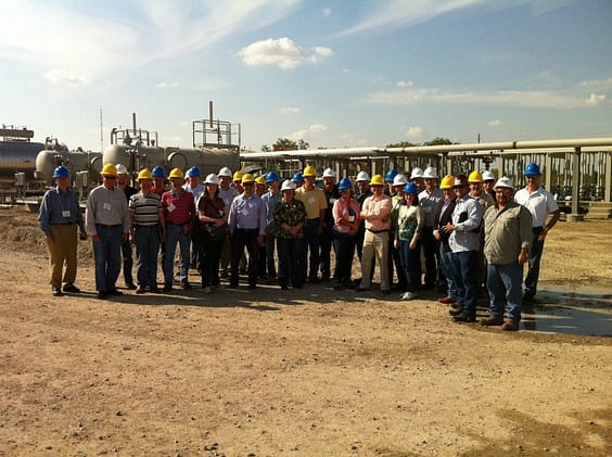 431090_383383948340169_577337951_n